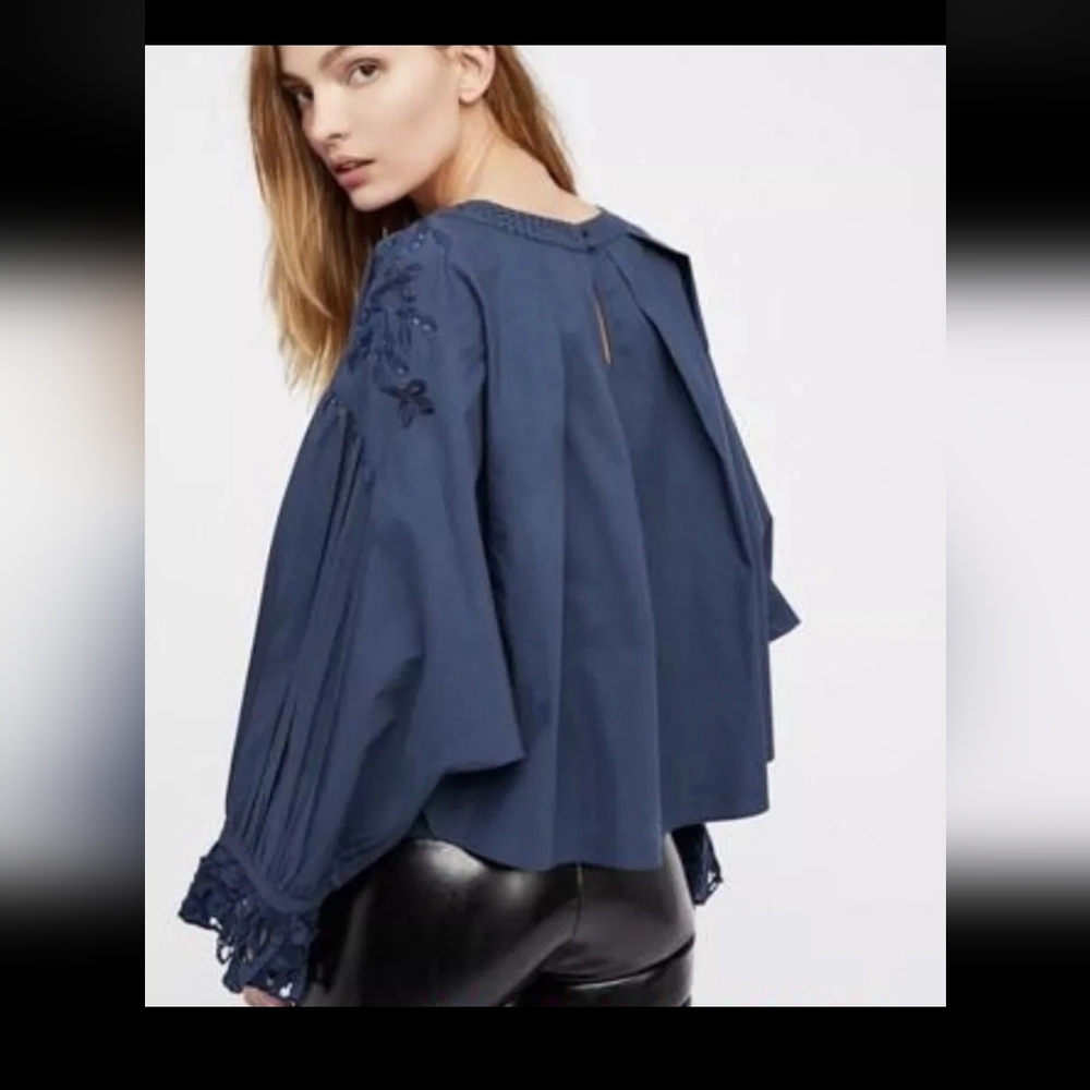 Free People NWOT Graphite Wishing Well Round Neck Blouse Medium - Picture 2 of 11